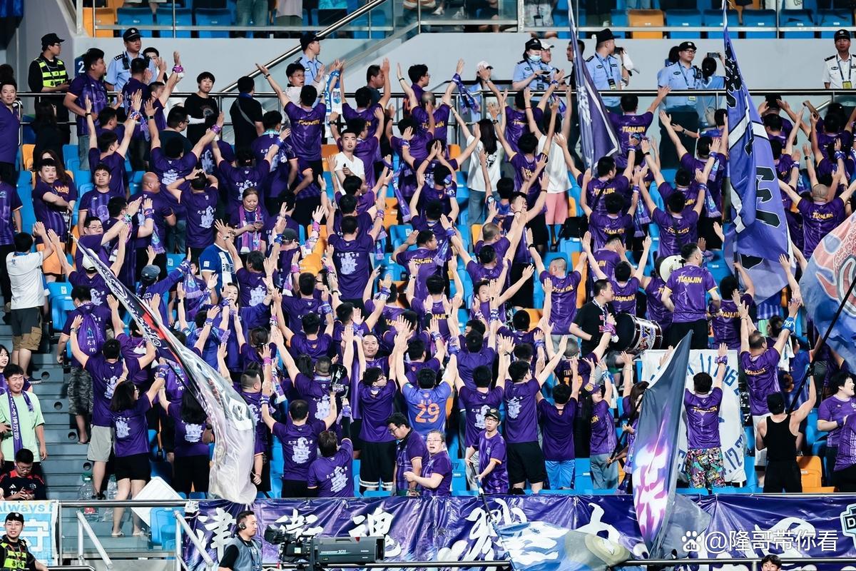 中超赛场重现激情瞬间 中超赛场重现激情瞬间