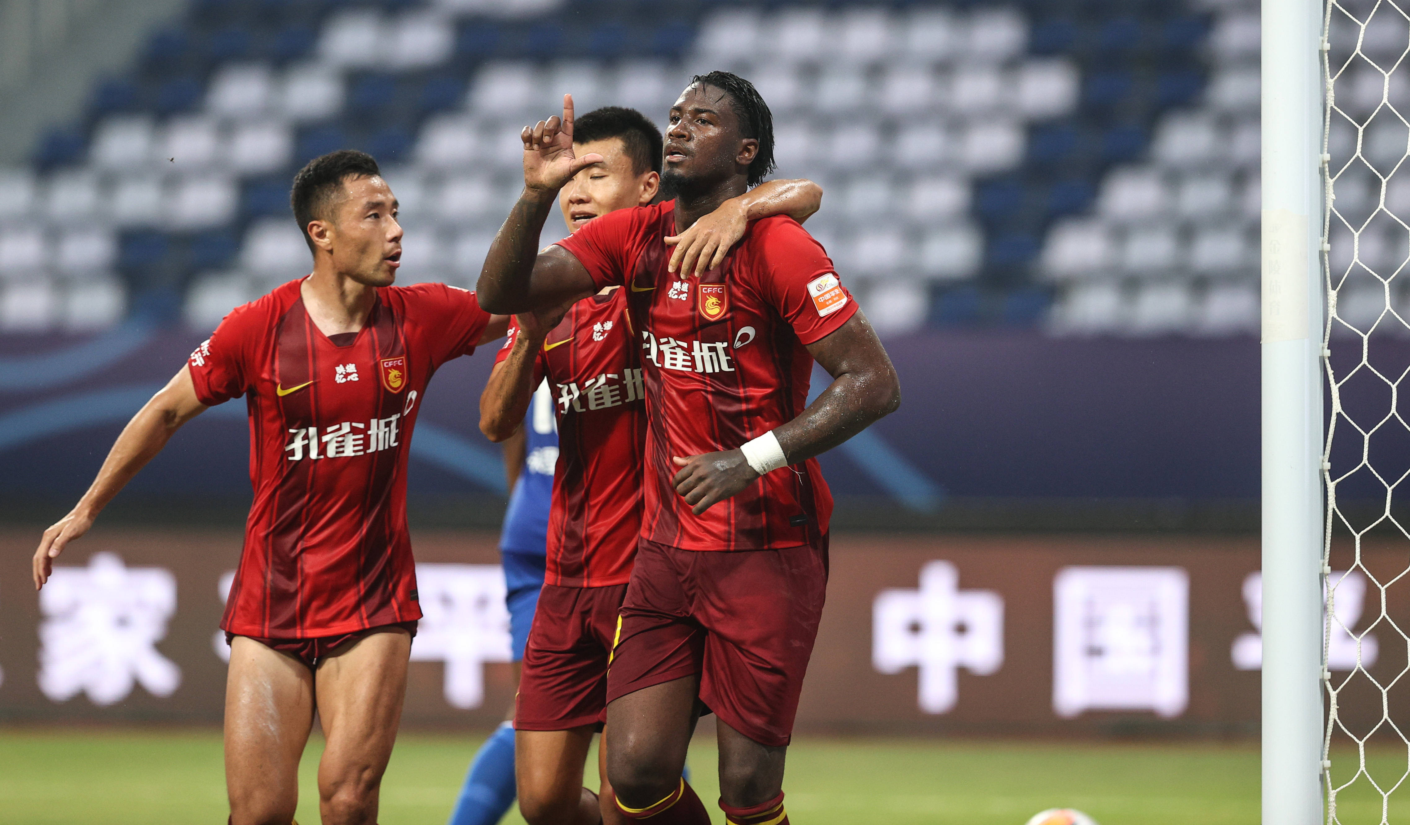 关于河北华夏幸福跌宕起伏，逐步追赶目标的信息