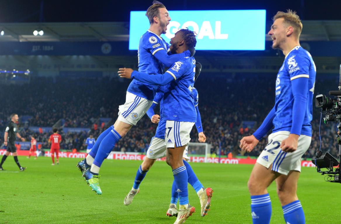 包含尼姆主场取胜，保持不败纪录的词条