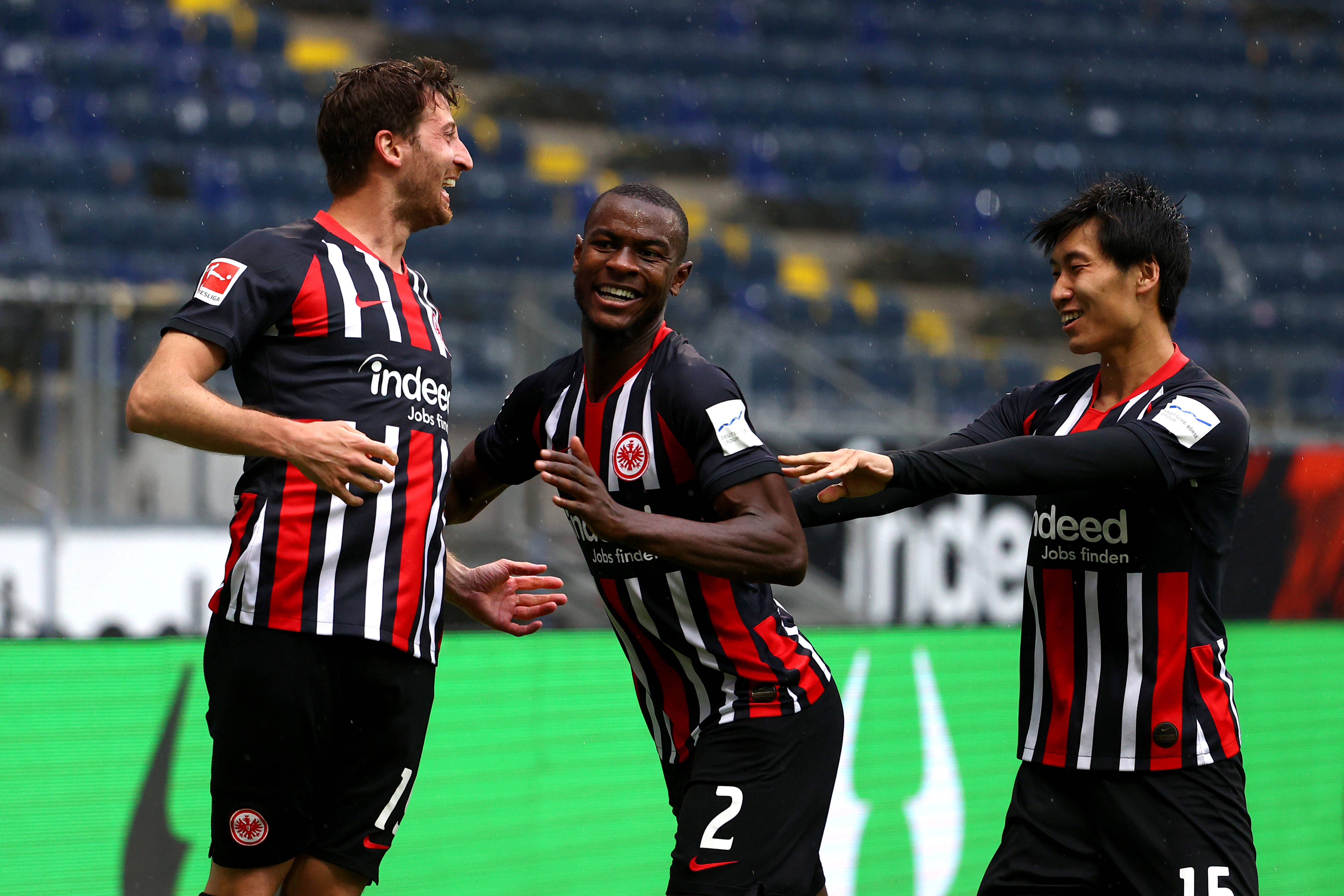 狂胜！法兰克福主场大胜，掀起胜利狂潮的简单介绍