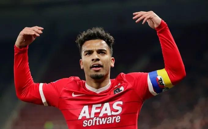 阿贾克斯横扫欧冠赛场,神奇登顶 阿贾克斯横扫欧冠赛场,神奇登顶