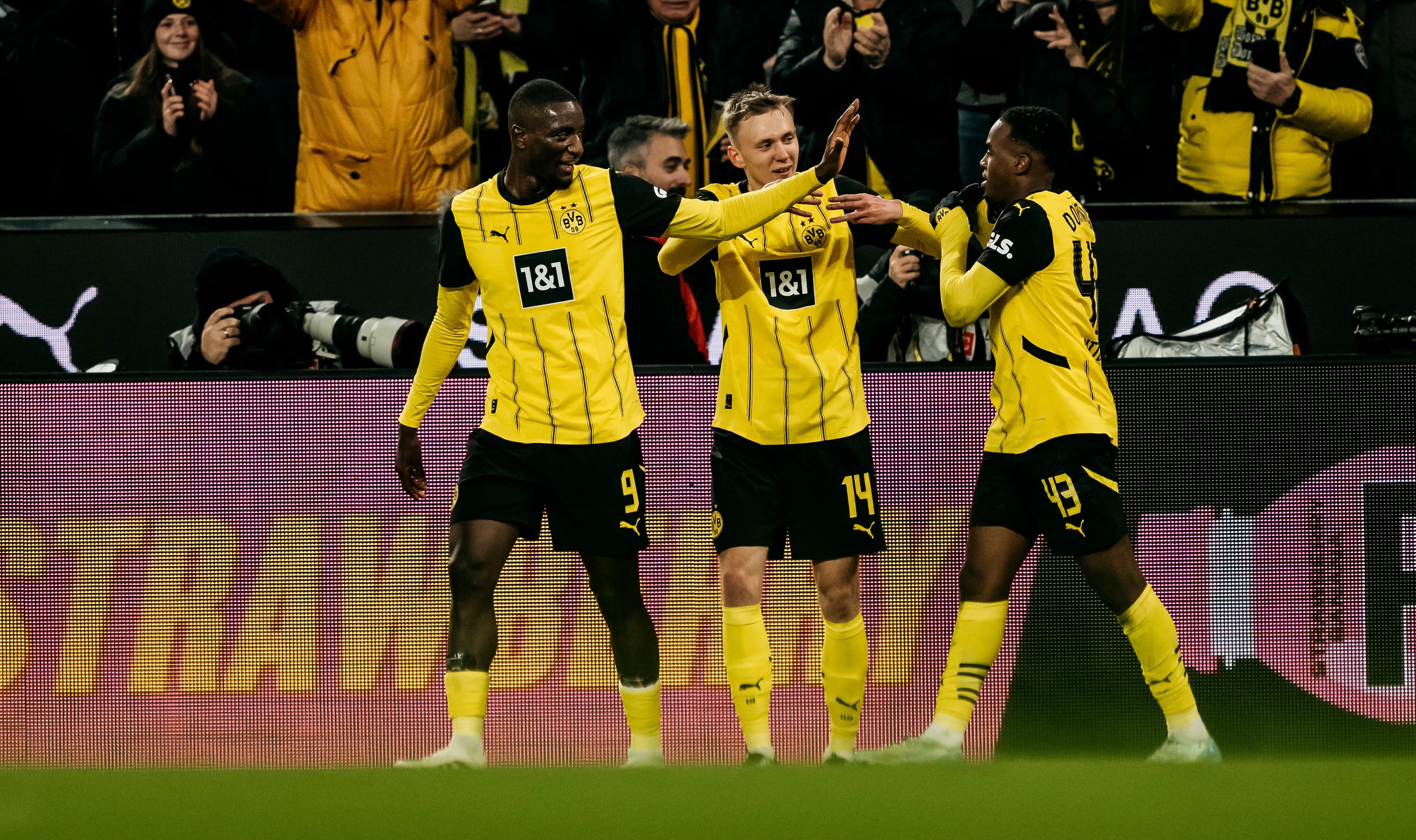 包含多哥队实力超群，欧预赛中大放异彩的词条