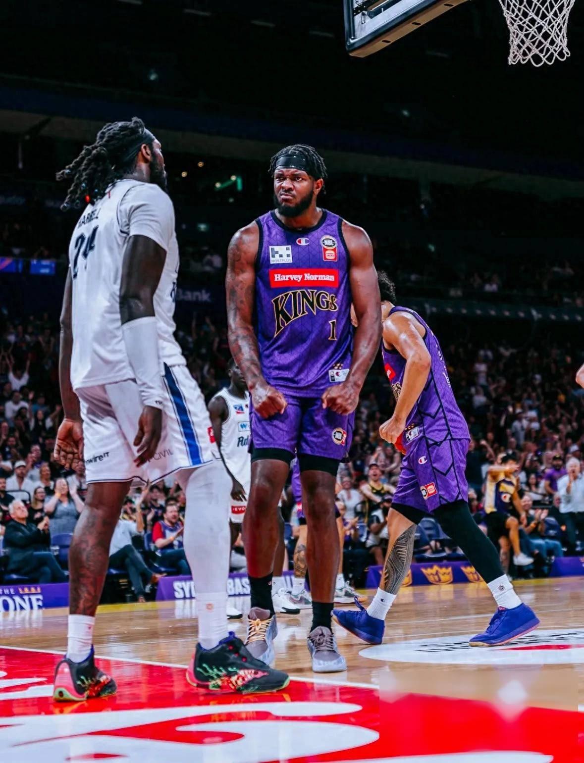 包含外援球员横空出世，改写球队历史的词条