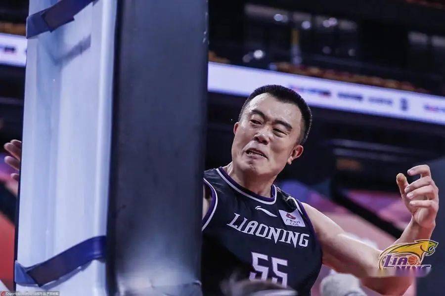 青海男篮表现出色,越战越勇 青海男篮表现出色,越战越勇