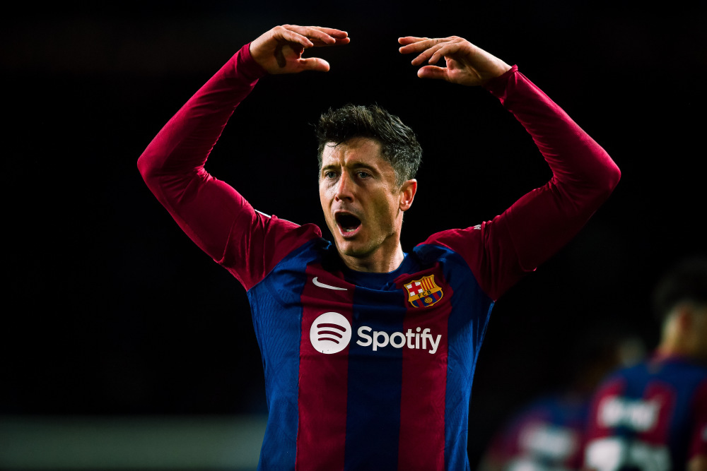 巴塞罗那紧守胜利，晋级路程艰辛却振奋心神的简单介绍