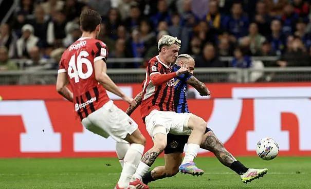 AC米兰主场大胜,豪取半决赛资格 AC米兰主场大胜,豪取半决赛资格