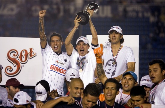 五洲篮球精英在北美职业联赛中比拼实力