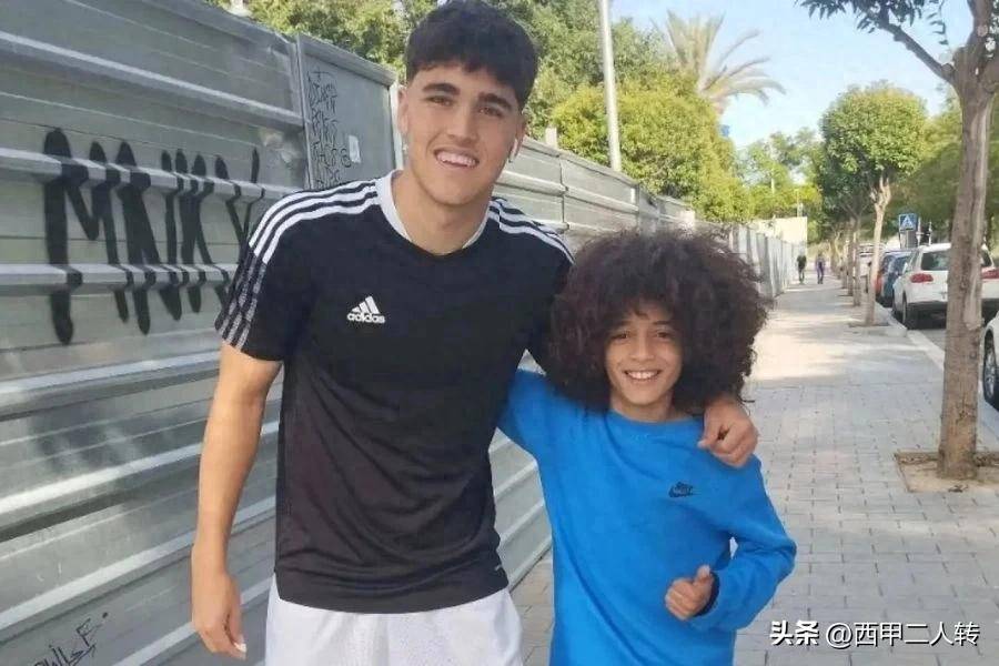 巴塞罗那青训营受益于球星的指导的简单介绍