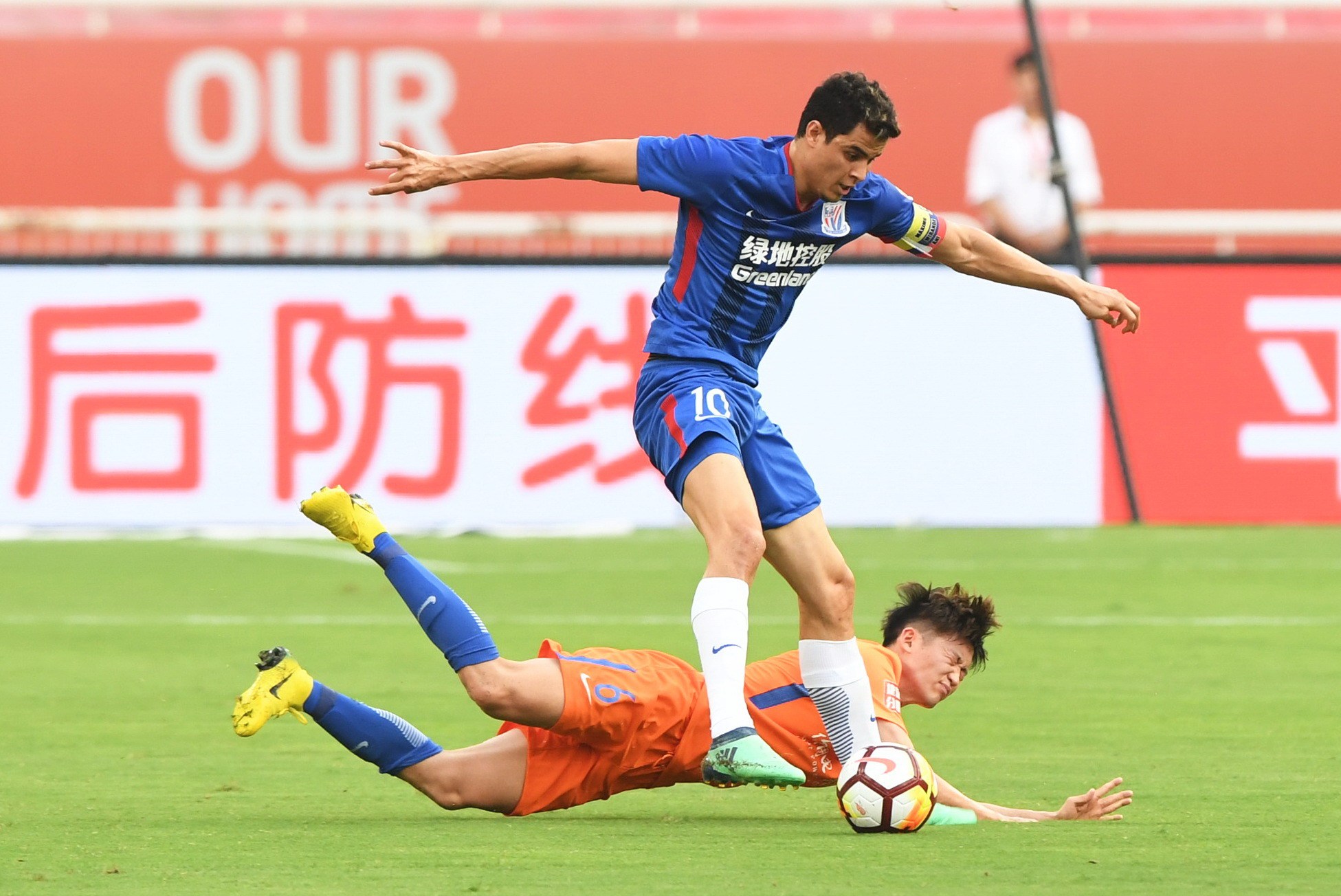 世界级足球联赛战局已趋白热化的简单介绍