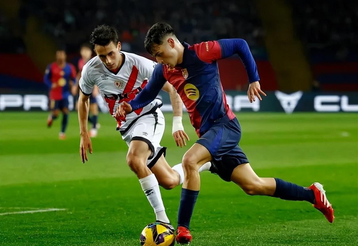 巴萨双塔合体，对手束手无策的简单介绍