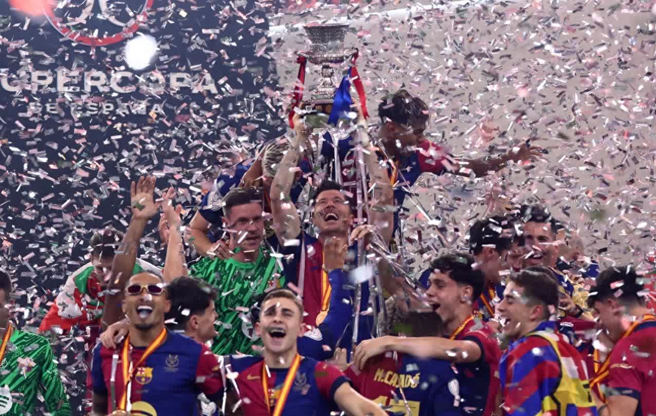 巴黎豪取五连胜登顶来势汹汹