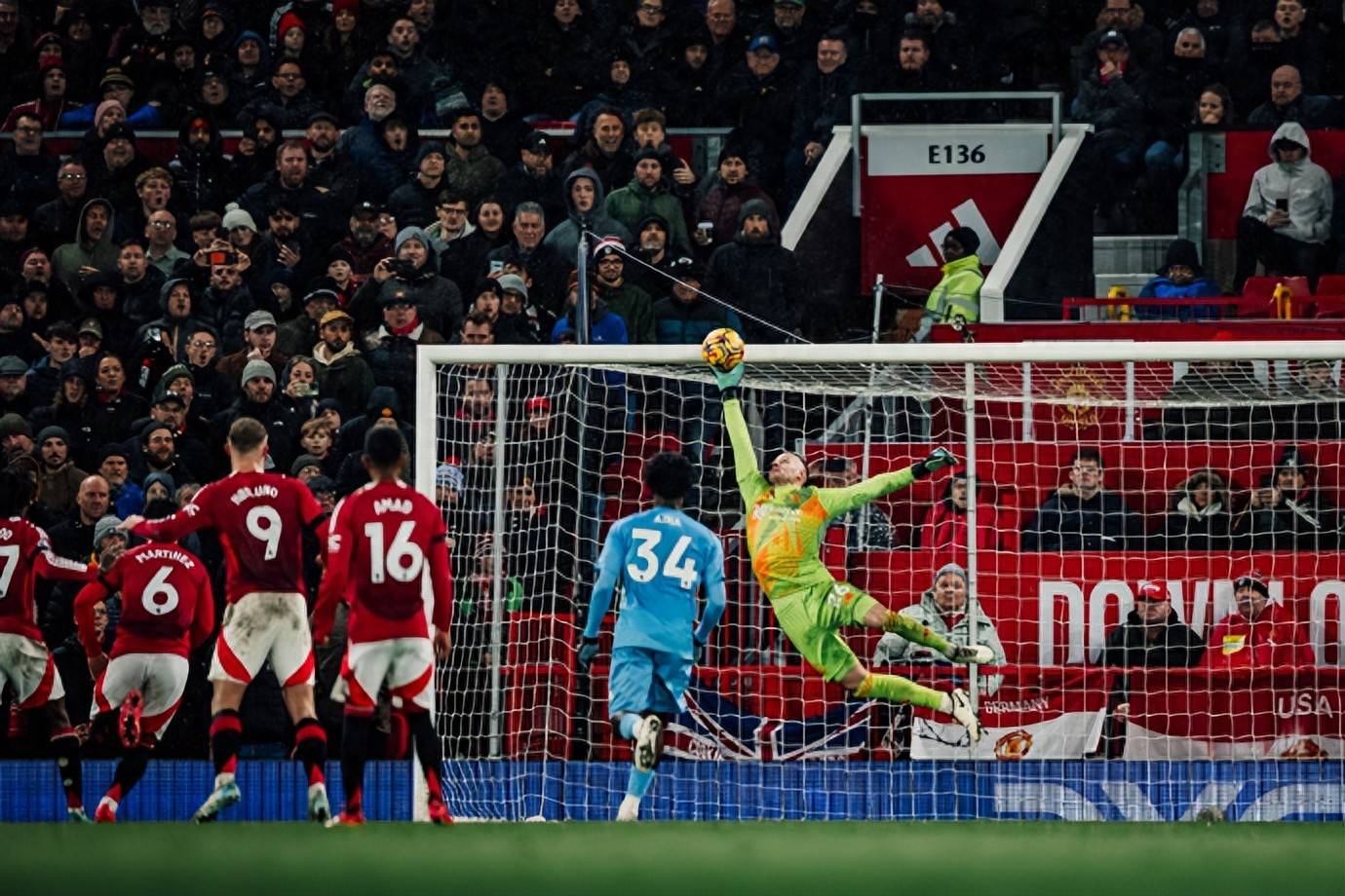 狼队遭遇失利,保级形势严峻 狼队遭遇失利,保级形势严峻