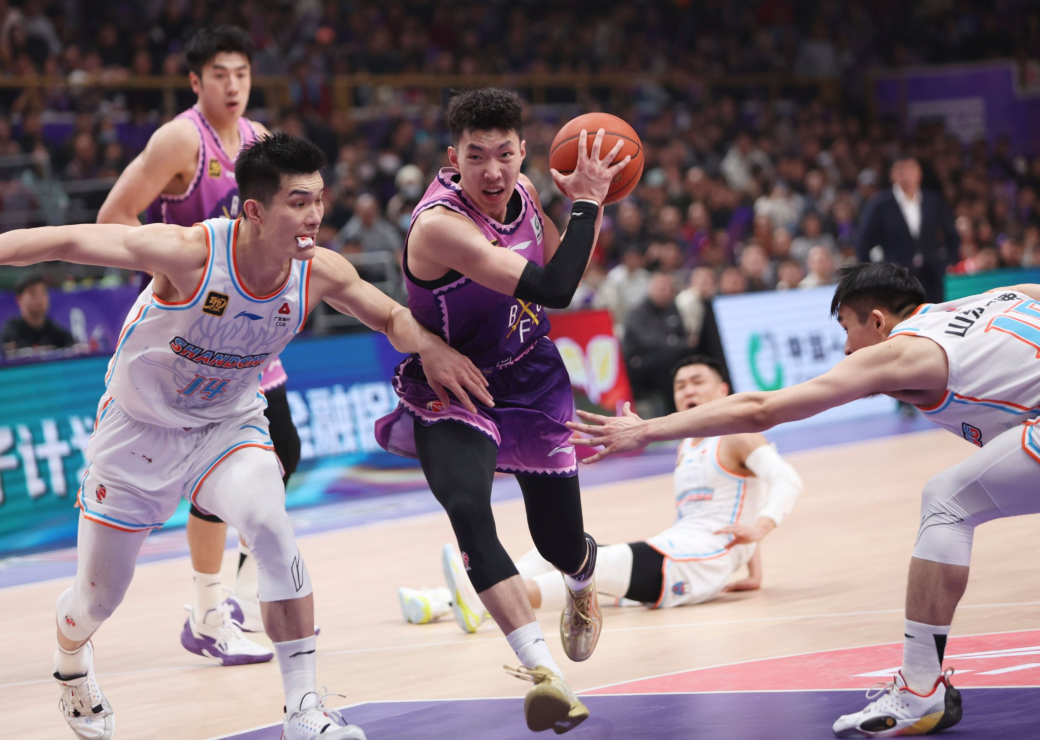 关于北京首钢逆转胜江苏，取得两连胜的信息