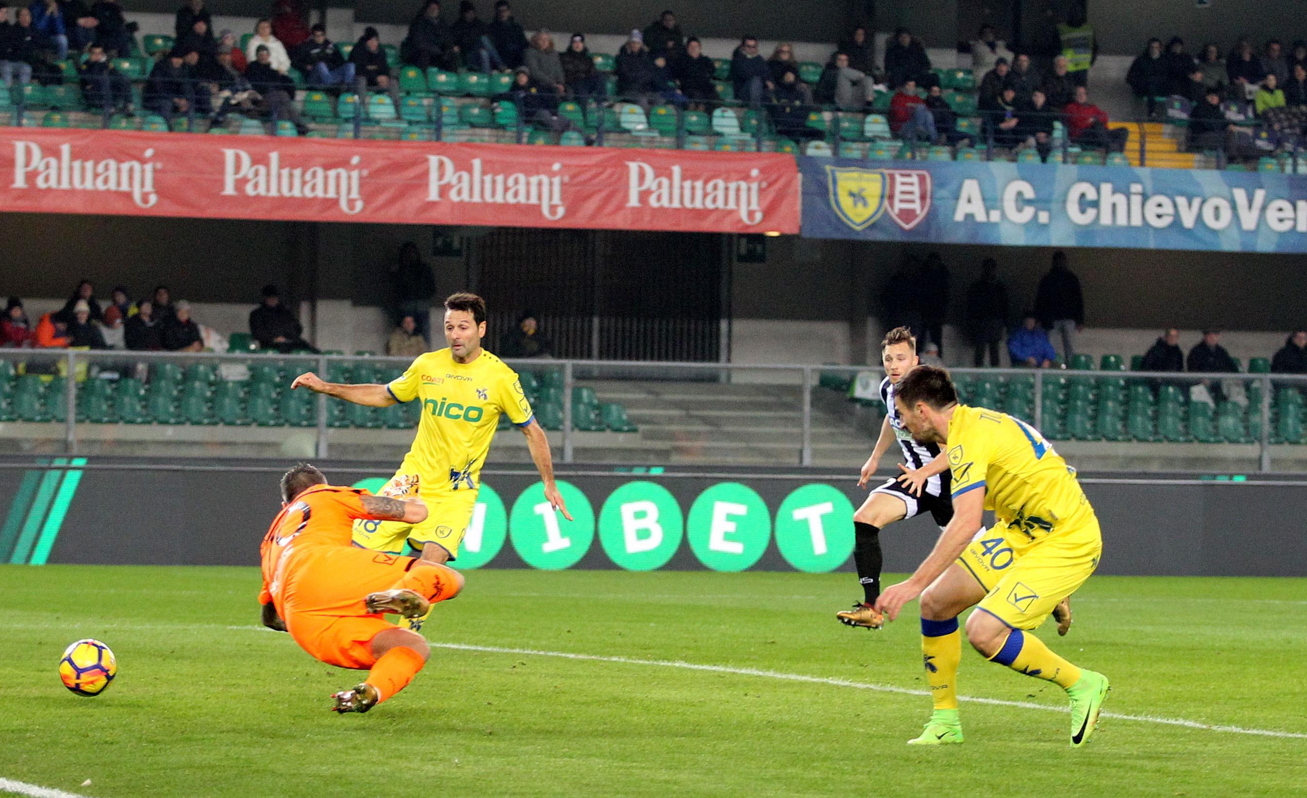 切沃客场全身而退，乌迪内斯惨遭逆转