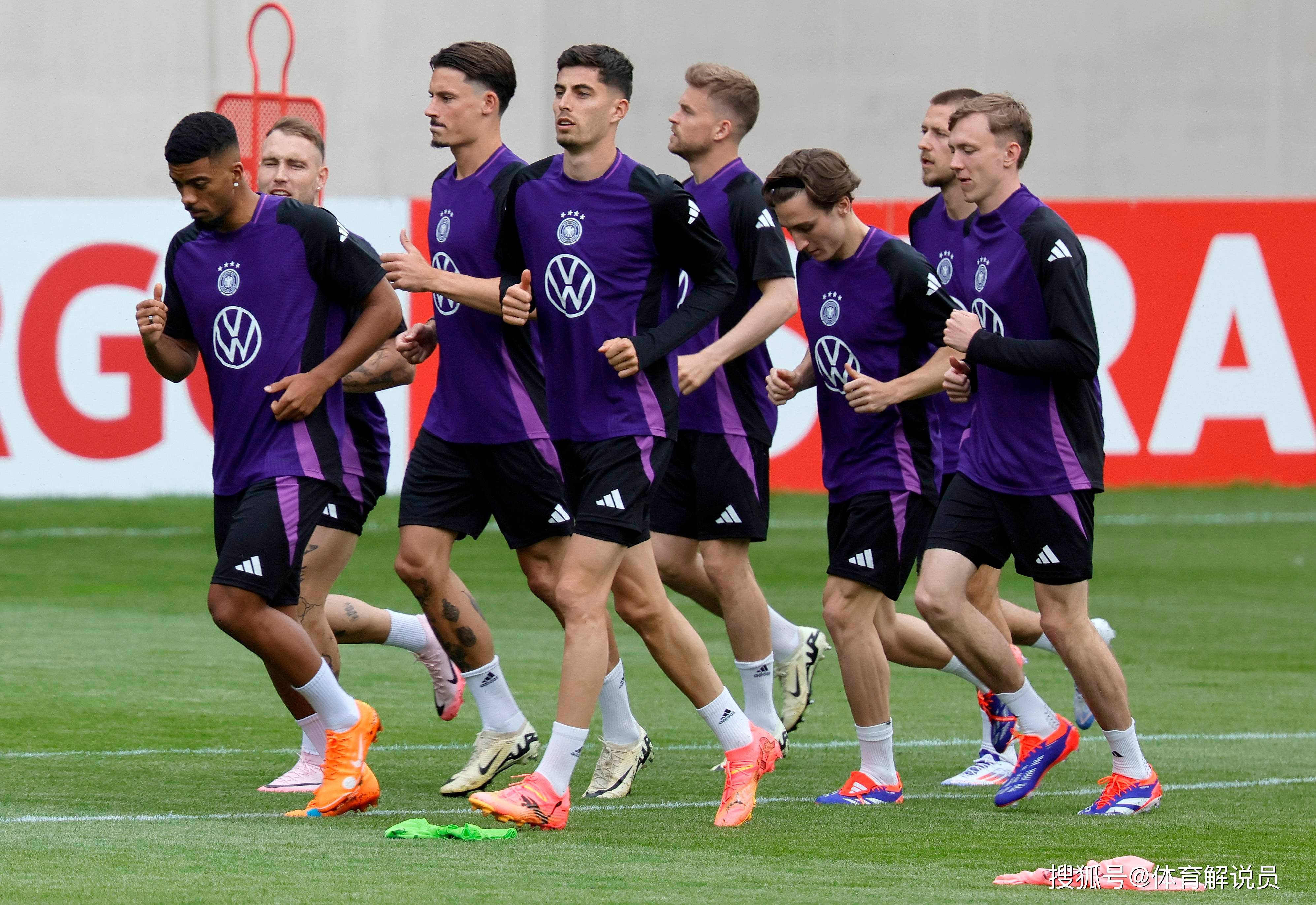 关于德国球员在周末比赛中空门射失的信息