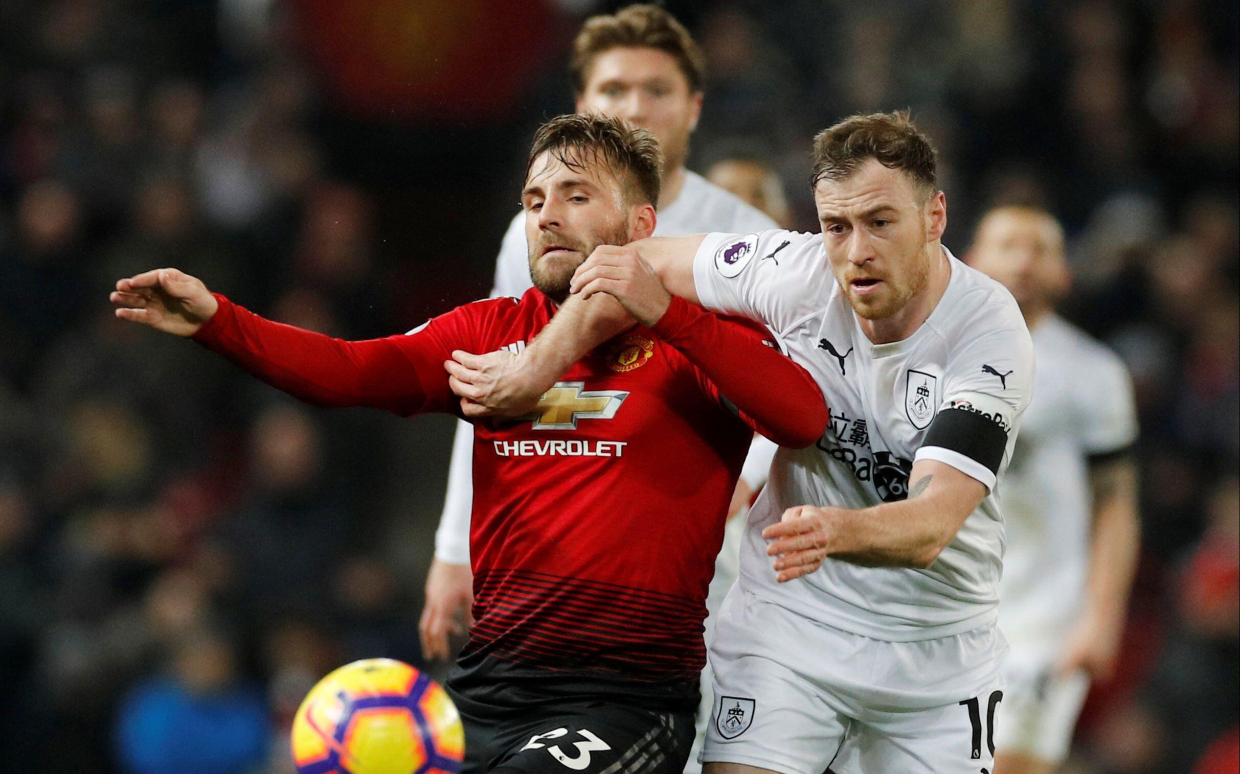 利兹联主场作战遭遇困境，需尽快扭转局势的简单介绍