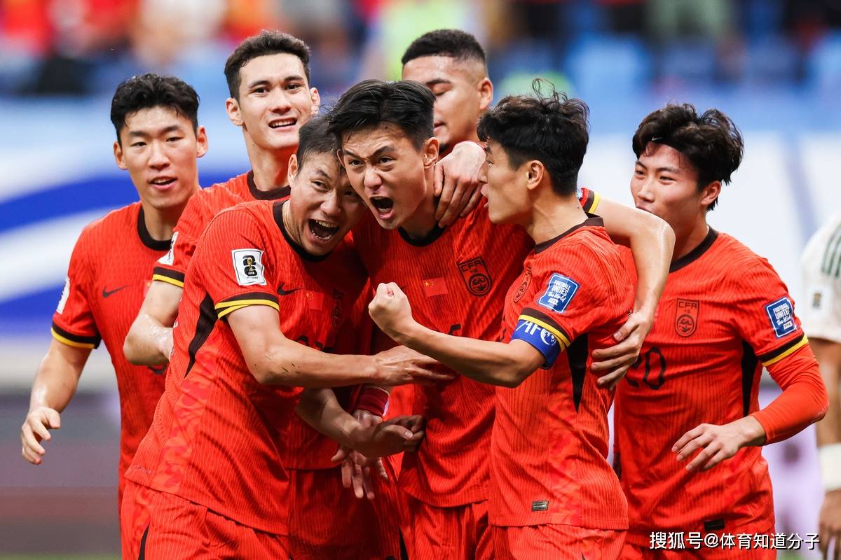 中国队在比赛中击败对手晋级