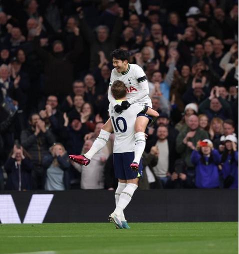 热刺重振士气！舍伍德麦堪进级突围日耳曼赛