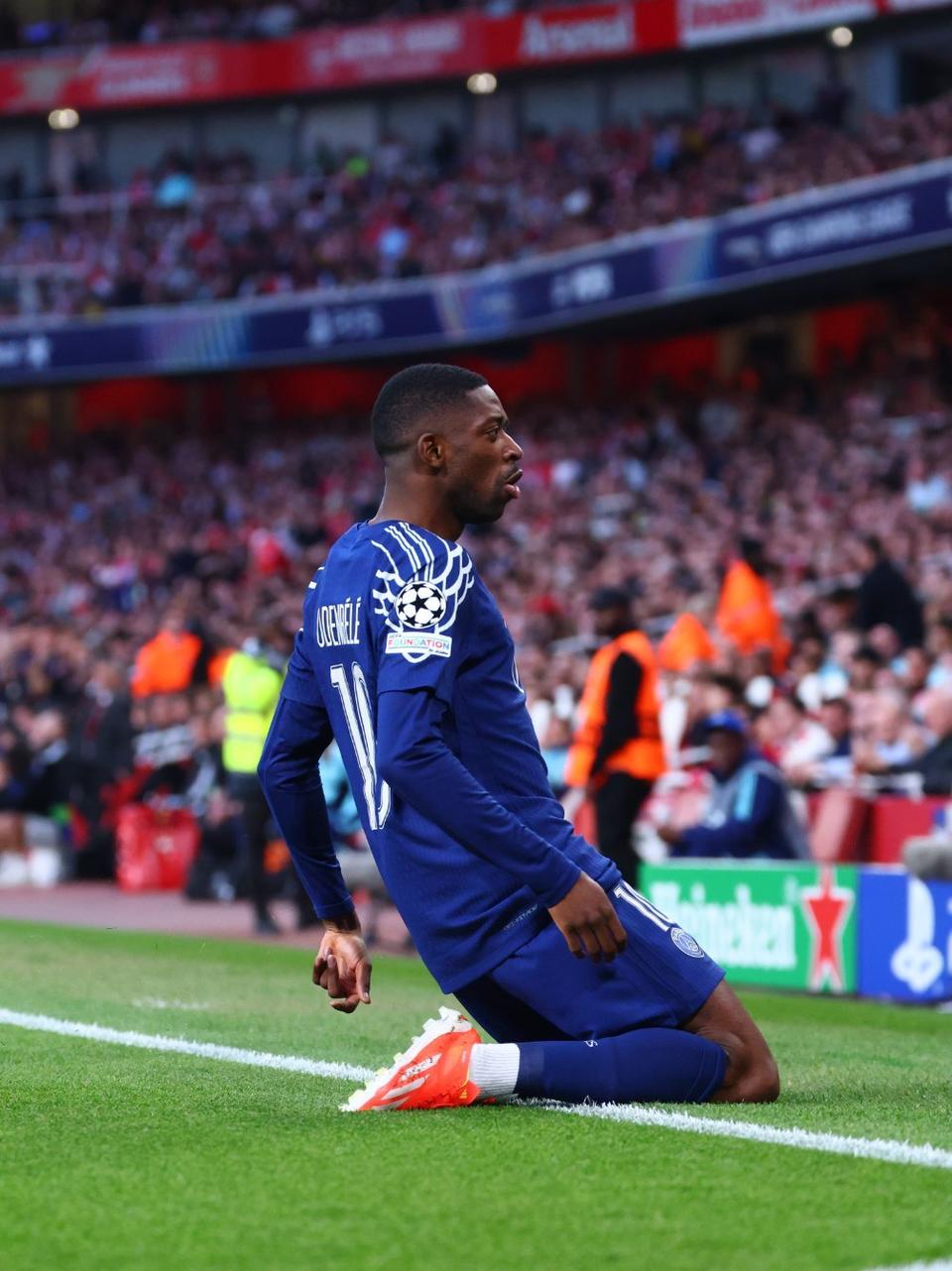 包含巴黎圣日耳曼客场大捷，胜出三分关键的词条