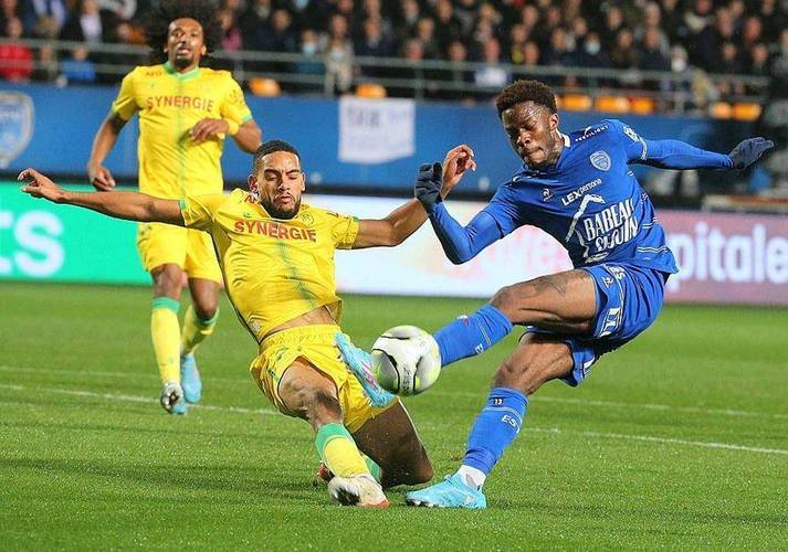 摩纳哥足球俱乐部逼平对手 摩纳哥足球俱乐部逼平对手