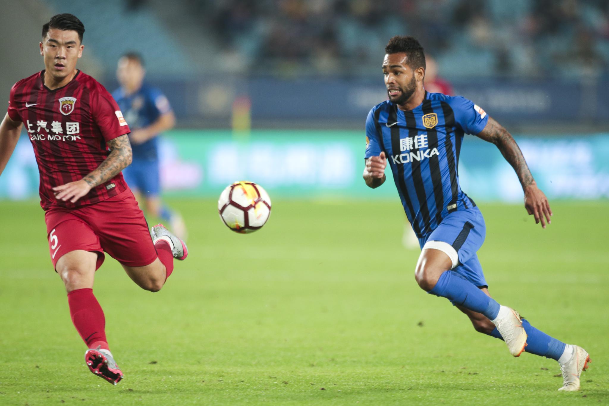 包含上港客场对阵苏宁，谁将获得三分？的词条