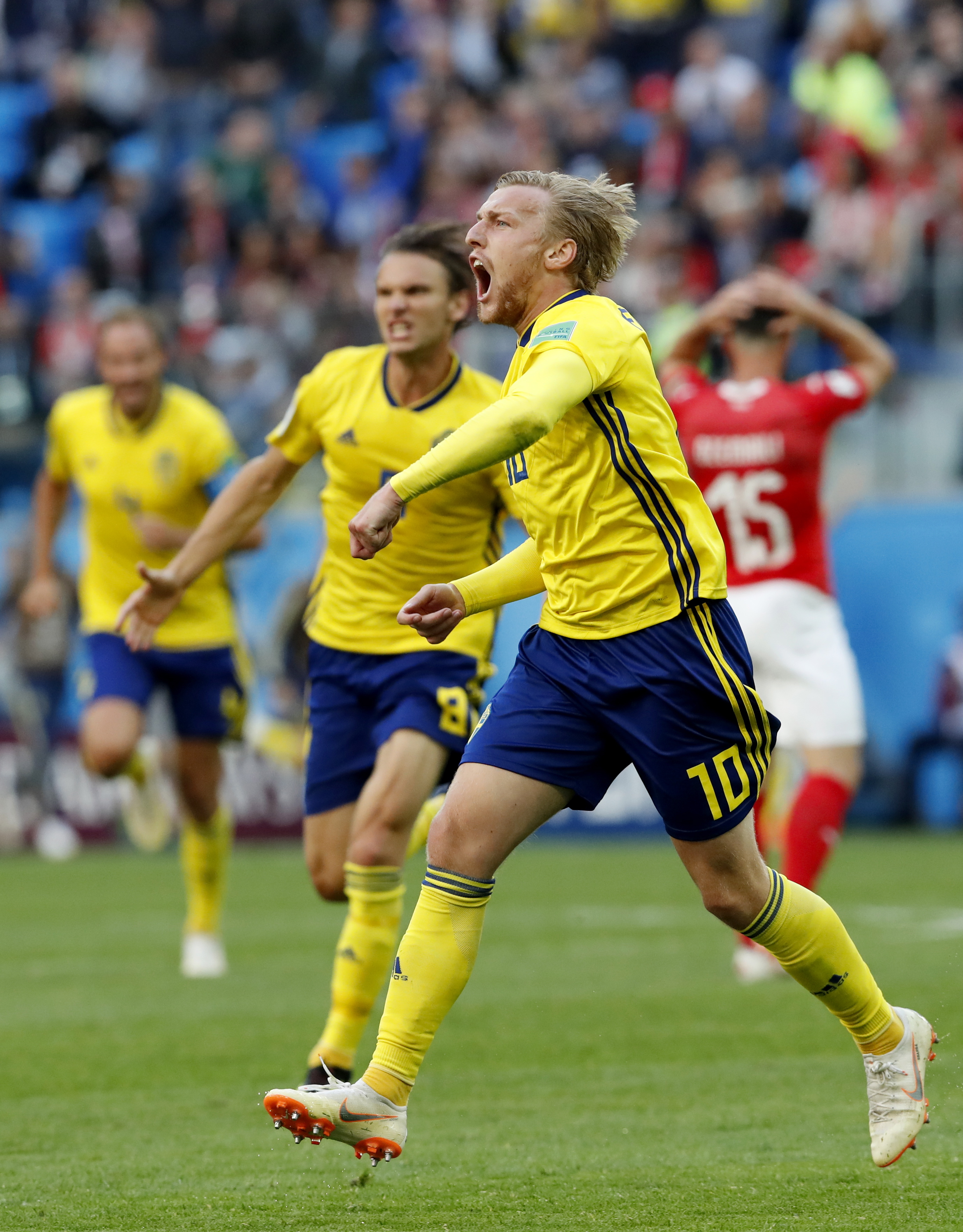 瑞典队在法国世界杯比赛中取得胜利