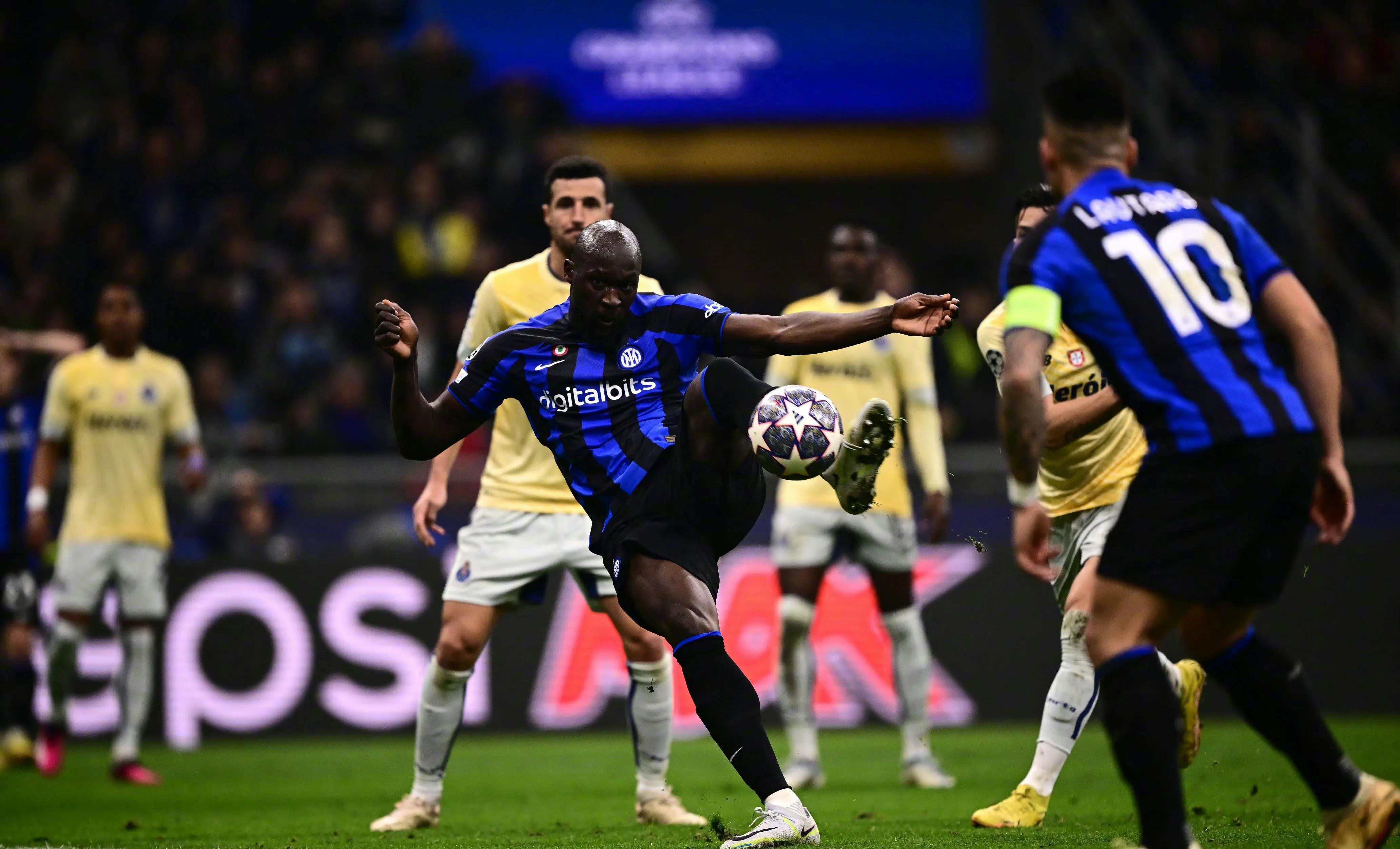 关于意甲联赛球队转会市场行情，引发球迷热烈讨论的信息