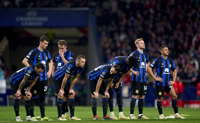 布莱顿防守漏洞频现，引发球迷关注