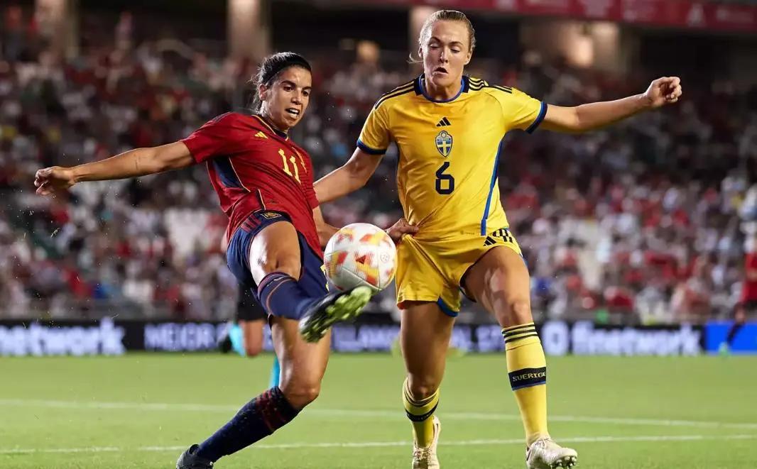 瑞典女足明星在本场比赛表现抢眼