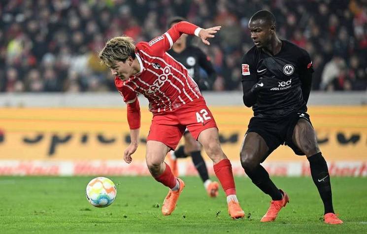 法兰克福客场惨败，球队需警惕