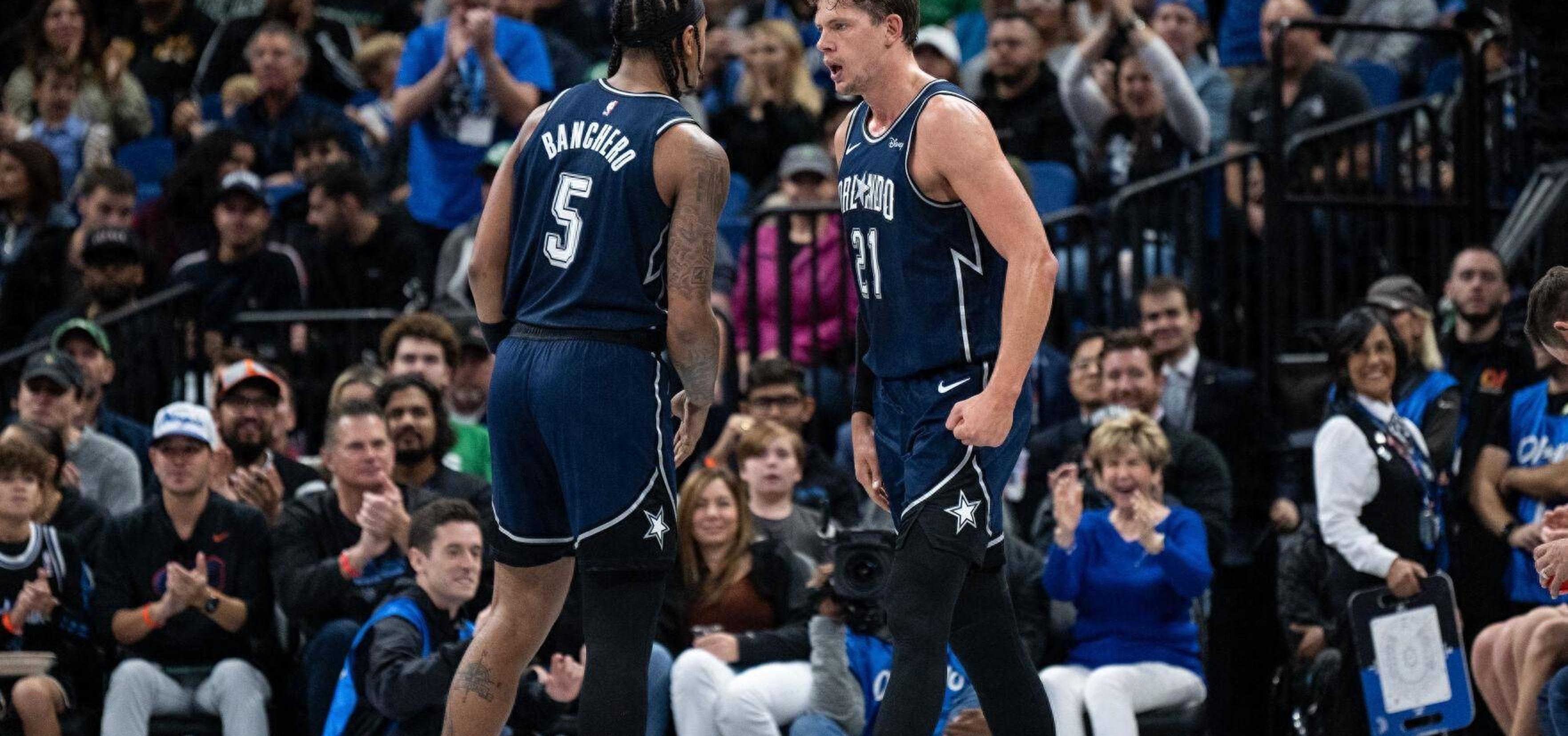 东部豪强尽显实力，开启角逐总冠军之路的简单介绍