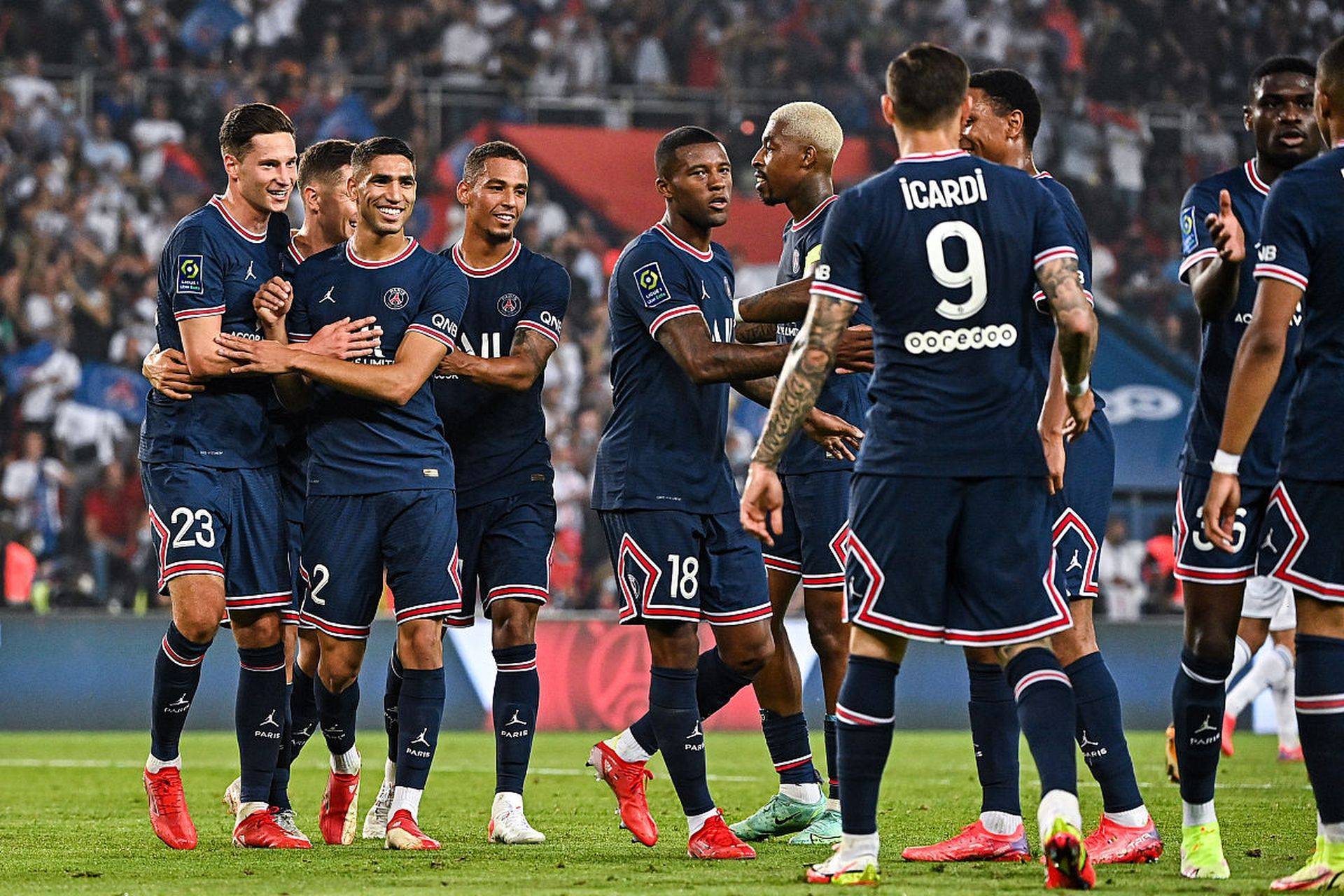 巴黎豪门重现辉煌，法甲霸主之路漫漫的简单介绍