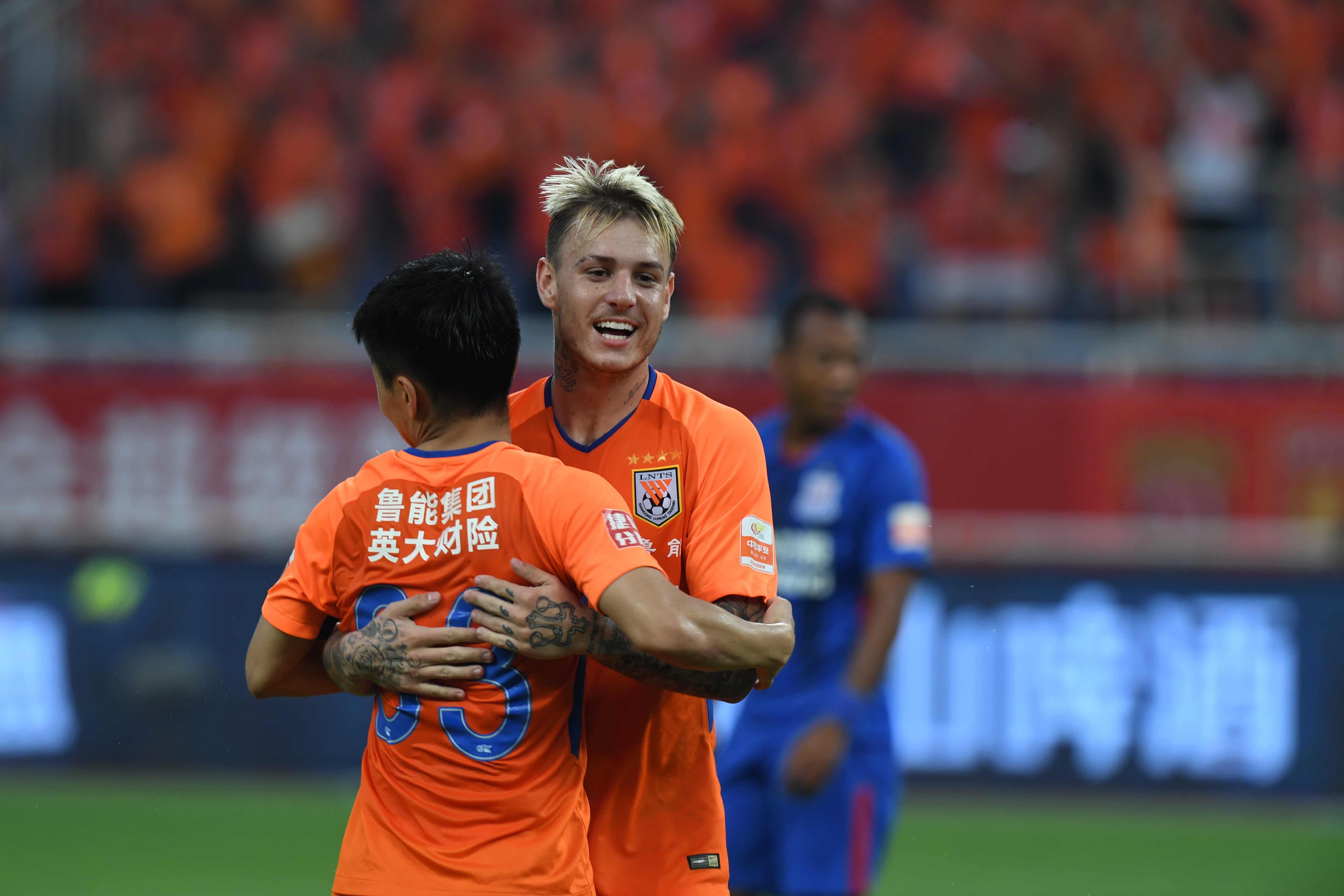 山东鲁能客场逆袭深圳贵州均告失利的简单介绍