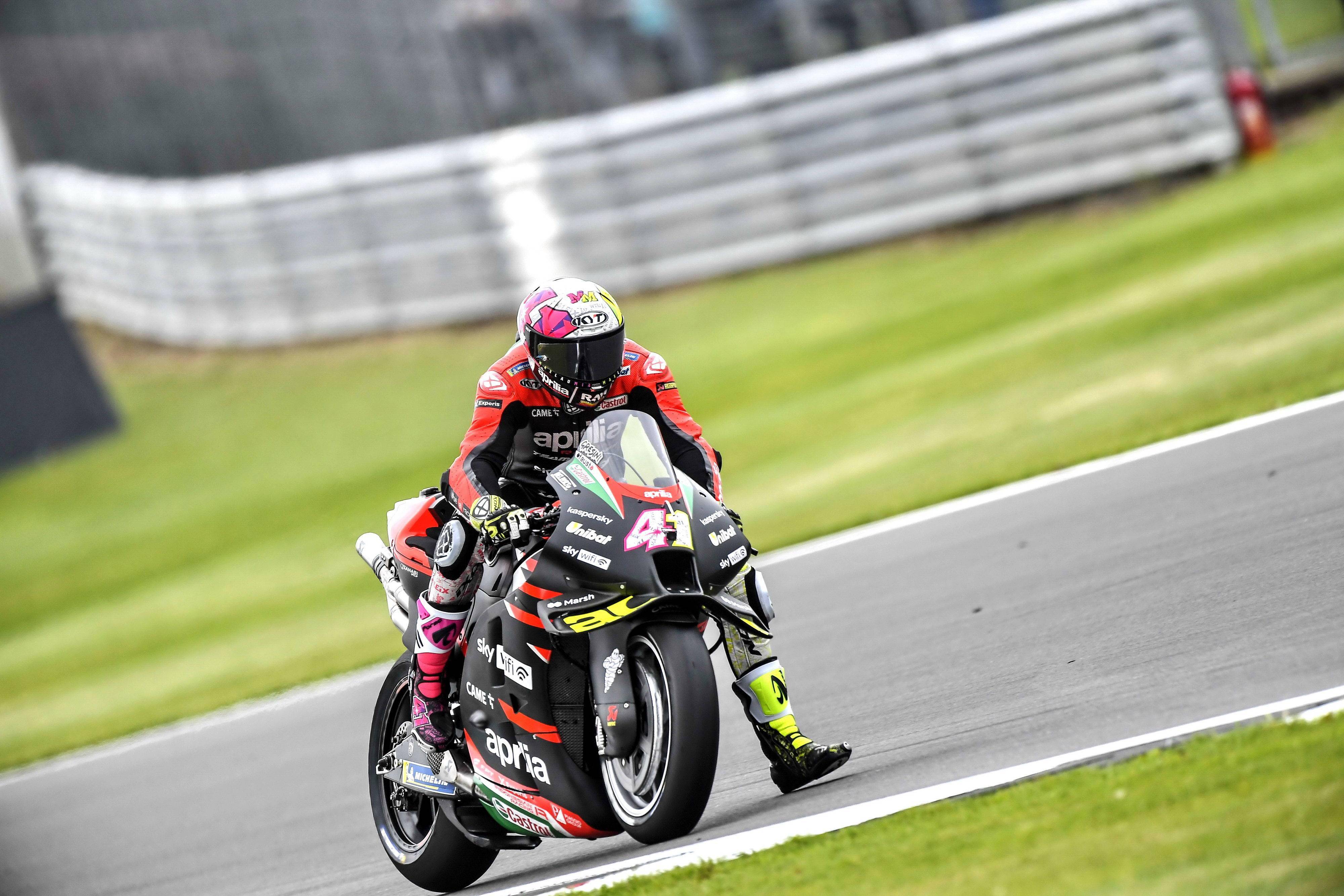 埃及击败厄瓜多尔登上颁奖台 埃及击败厄瓜多尔登上颁奖台