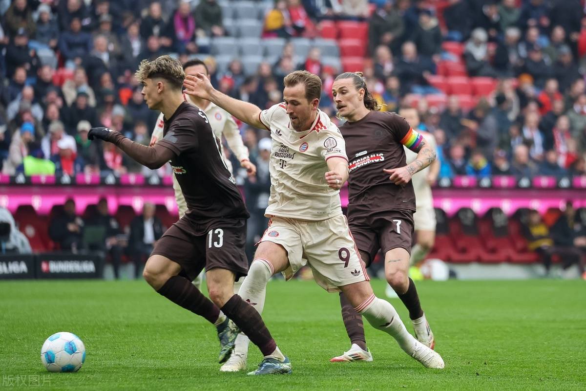 皇马多点开花，轻松战胜对手