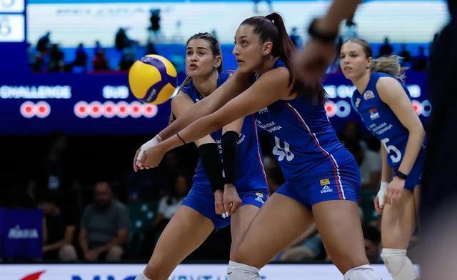 塞尔维亚选手实现逆袭,夺得银牌 塞尔维亚选手实现逆袭,夺得银牌