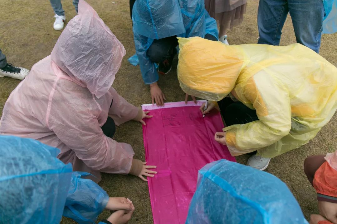 柏林柏林联队凝心聚力备战，全队合作井然的简单介绍