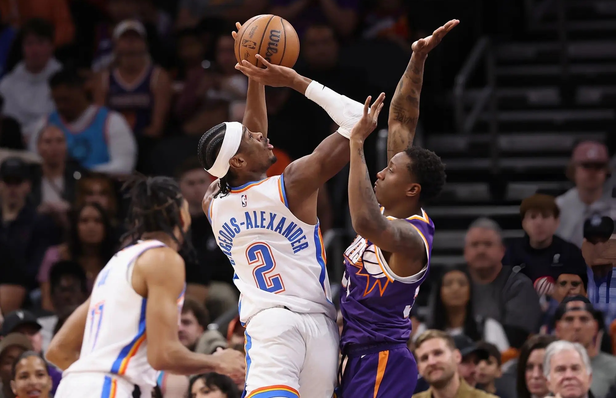 太阳击败雷霆取得两连胜，布克关键时刻爆发表现