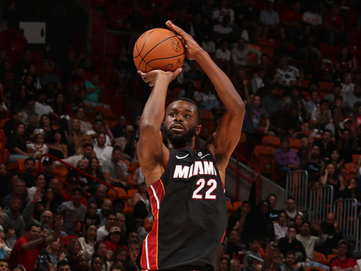 关于热火完胜步行者，巴特勒表现出色的信息