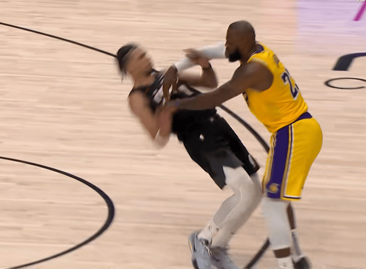 湖人不敌开拓者,遭遇三连败 湖人不敌开拓者,遭遇三连败