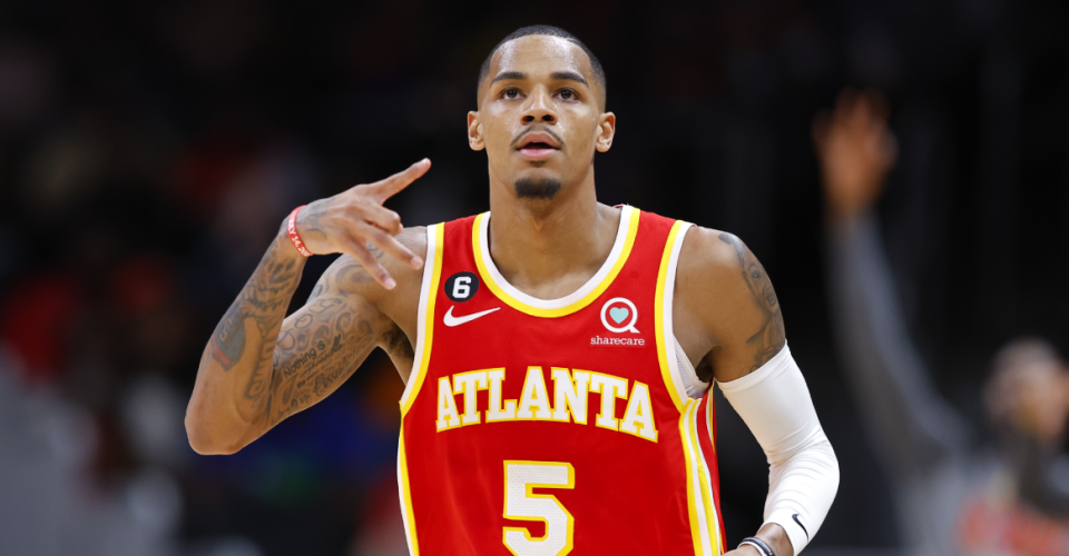 开拓者惜败老鹰保级形势严峻