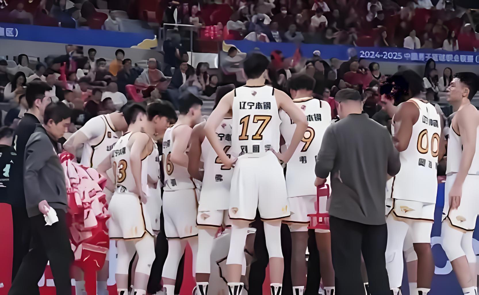 辽宁队赢得激烈比赛，圈粉无数